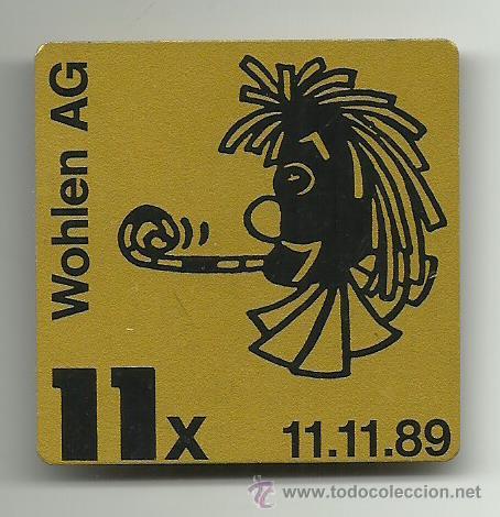 M&eacute;dailles th&eacute;matiques: ANTIGUA MEDALLA  PLACA SUIZA DORADA  DE 1989 DE CUADRADA DE 5 CM DE LADO
