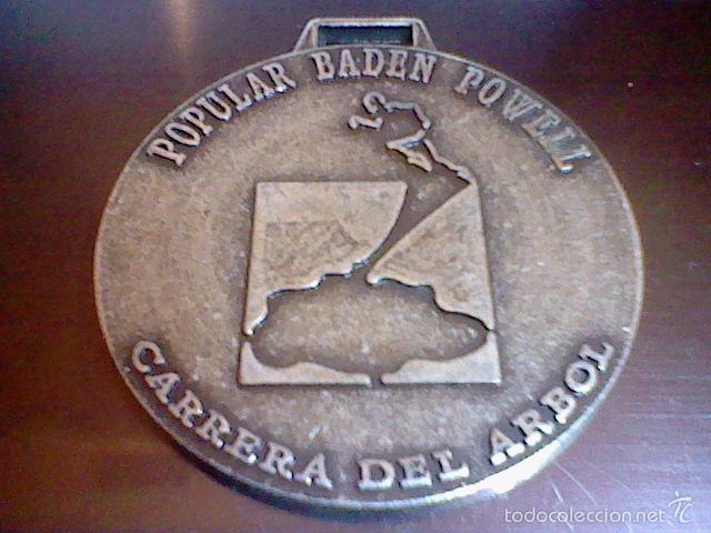 Medallas tem&aacute;ticas: medalla Carrera ARbol Popular Baden Powell Scouts