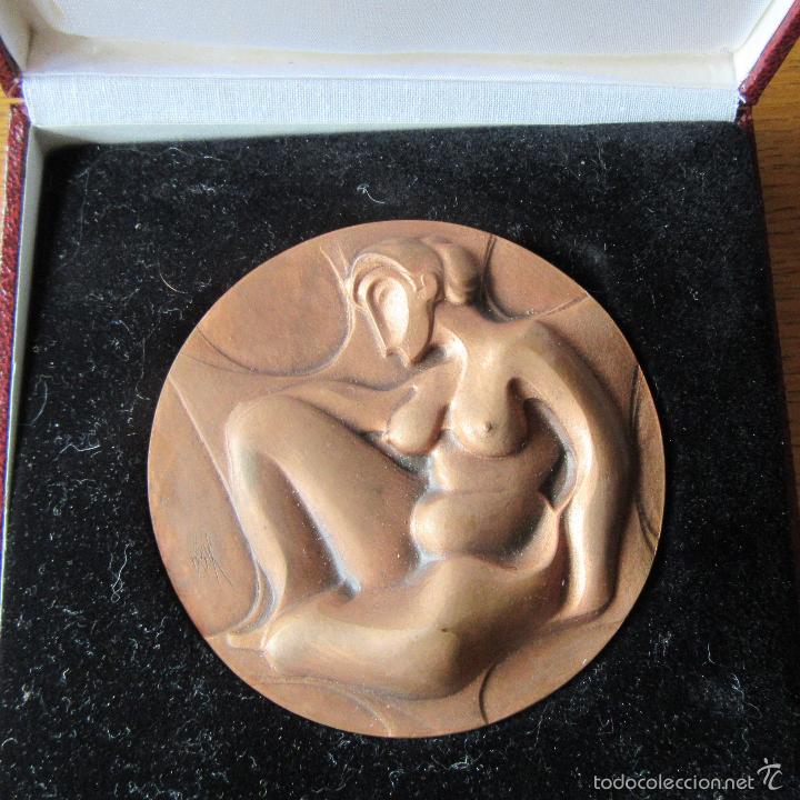 Medallas tem&aacute;ticas: Medalla 50 aniversario de la institucion Fernan Gonzalez 1996