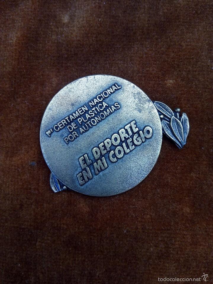 Medallas tem&aacute;ticas: Medalla escolar de metal - Foto 1