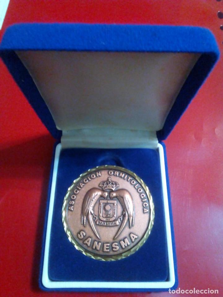 Thematic medals: MEDALLA ASOCIACION ORNITOLOGICA SANESMA