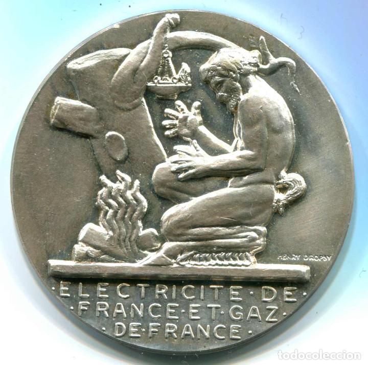 Medallas tem&aacute;ticas: medalla 25 a&ntilde;os de servicio. Electricite de France et Gaz de France. Plateada