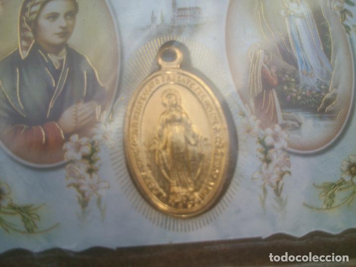 Medallas tem&aacute;ticas: Medalla en blister tematica religion - Foto 2