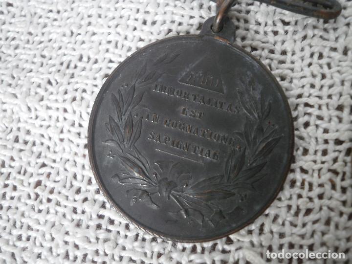 Medallas tem&aacute;ticas: Tres medallas - Foto 3