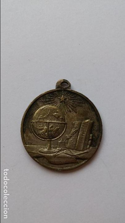 Thematic medals: Medalla premio a la aplicacion con simbolos masonicos de 2,6 cms de diametro