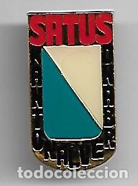 Medaglie tematiche: ANTIGUA MEDALLA  TIPO PINS MIDE 3 X 1,5 CM