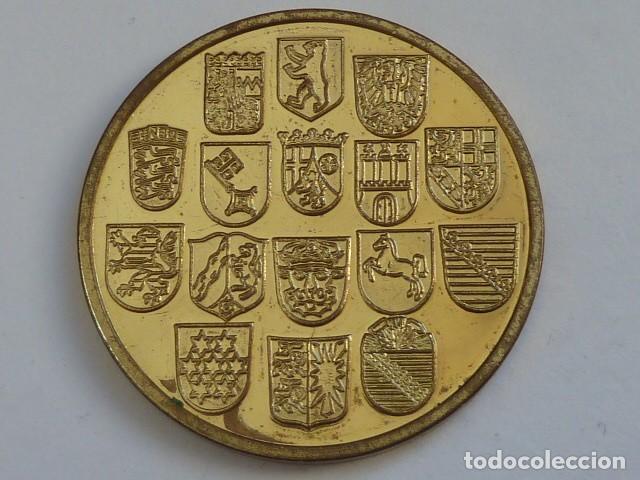 Medaglie tematiche: Bonita Medalla alemana de los Juegos de invierno de esqui de 1993 de Garmisch-Partenkirchen
