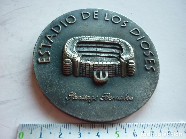 Medaglie tematiche: MEDALLA CONMEMORATIVA DEL REAL MADRID &middot; ESTADIO DE LOS DIOSES &middot; MUY RARA Y DIF&Iacute;CIL