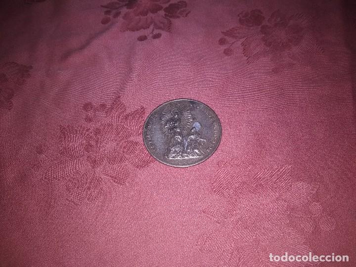 Medallas tem&aacute;ticas: Bonita moneda