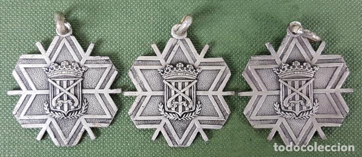 Medallas tem&aacute;ticas: COLECCI&Oacute;N DE 3 MEDALLAS. METAL PLATEADO. CAMPEONATOS DE CATALU&Ntilde;A DE DEPORTES SOBRE HIELO. 1958