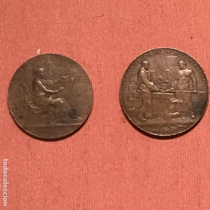 Medallas tem&aacute;ticas: Dos medallas de A Patey - Foto 1