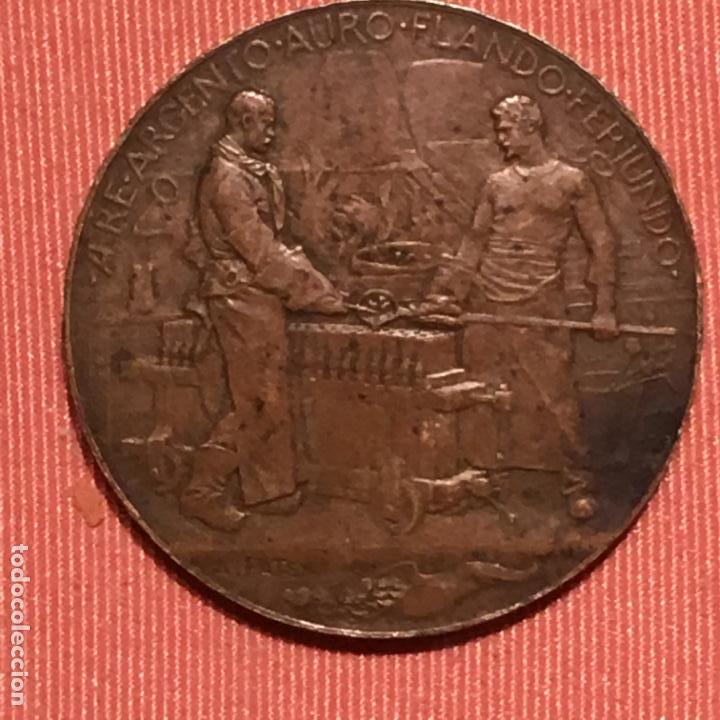 Medallas tem&aacute;ticas: Dos medallas de A Patey - Foto 5