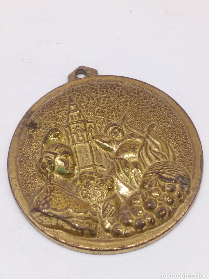 Medallas tem&aacute;ticas: Medalla fallera - Foto 1