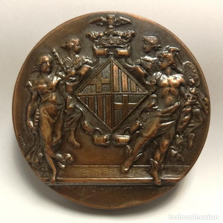 Medaglie tematiche: NUMULITE Figura 0059 Medalla II semana nacional de numism&aacute;tica S. M. El rey Barcelona 1979