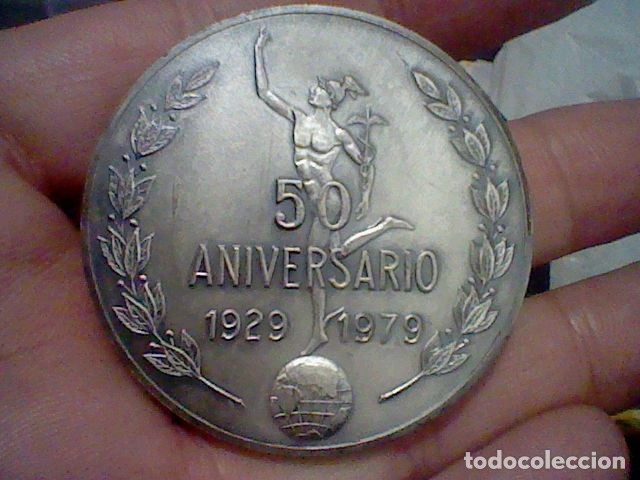 Medaglie tematiche: 1979 COMPA&Ntilde;IA ESPA&Ntilde;OLA SEGUROS CREDITO Y CAUCION 50 ANIVERSARIO 1929 MEDALLA MANO
