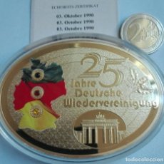 Medallas temáticas: BONITO MEDALLON XXL CON FORMA OVAL POR EL 25 ANIVERSARIO DE LA CAIDA DEL MURO DE BERLIN ALEMANIA. Lote 204691960