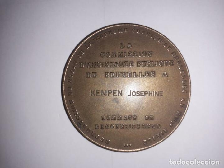 Medallas tem&aacute;ticas: Medalla caridad bruselas - Foto 2