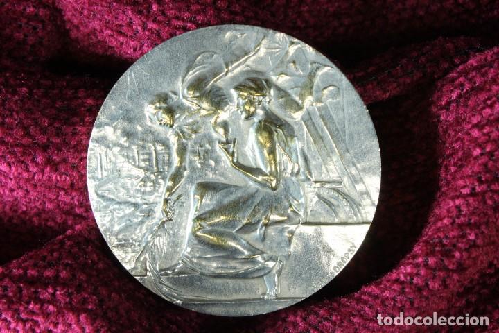 Thematic medals: Medalla Musa de la Industria. Henry Dropsy. Muse of Industry Medal