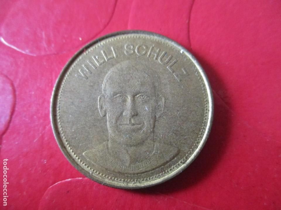Medallas tem&aacute;ticas: Ficha de Shell. Traum-elf 1969. Willi Schulz - Foto 1