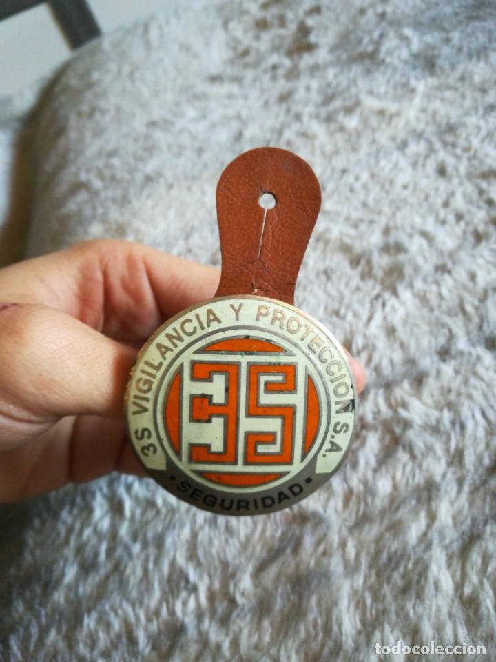 Medallas tem&aacute;ticas: Insignia empresa seguridad privada 3s vigilancia y protecci&oacute;n sa