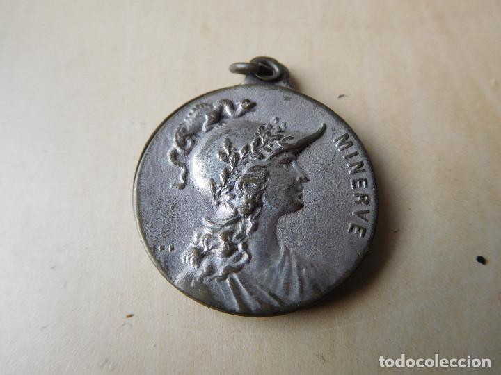 Thematic medals: Medalla antigua Minerve Minerva