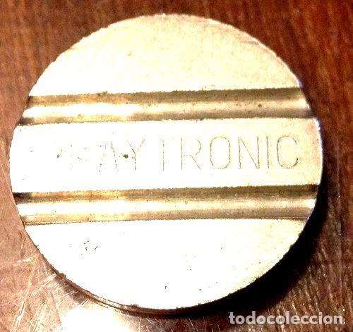 Thematische Medaillen: ficha play tronic de maquina de videjuegos antigua