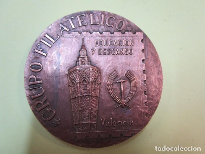 Medaglie tematiche: MEDALLA FILATELIA - VALENCIA 1977 GRUPO FILATELICO ' EXPOFIL SELLO USADO ' - 100GR 57MM + INFO