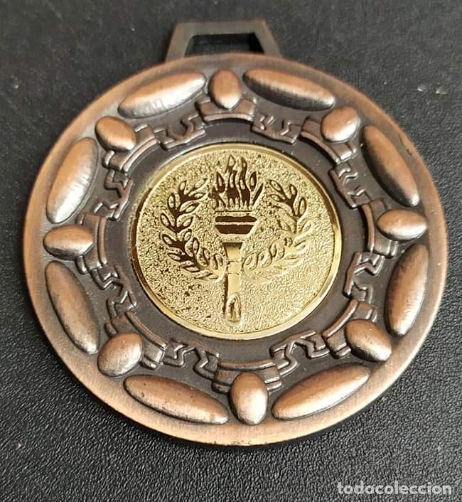 Medallas tem&aacute;ticas: MEDALLA COLEGIO SAN MIGUEL. 4&ordm; PRIMARIA. MEDALLA-251 ,2