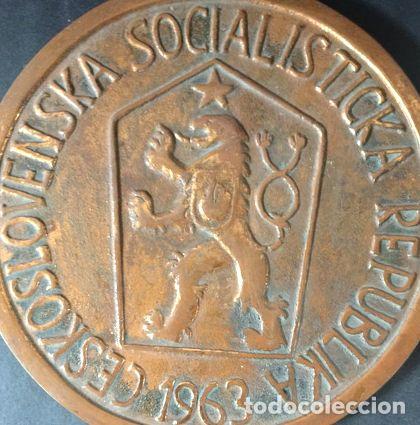 M&eacute;dailles th&eacute;matiques: antigua reproduccion moneda checoslovaquia adorno metal