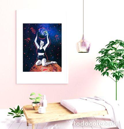 M&eacute;dailles th&eacute;matiques: lamina de mujer sosteniendo el mundo 320 450mm
