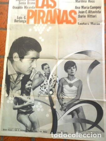 Medaglie tematiche: afiche de cine las piranas n14
