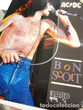 M&eacute;dailles th&eacute;matiques: poster doble ac dc bon scott y angus young heavy rock hard d