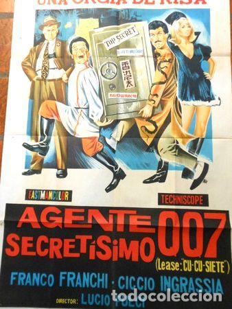 M&eacute;dailles th&eacute;matiques: afiche de cine agente secretisimo qq7 cod233
