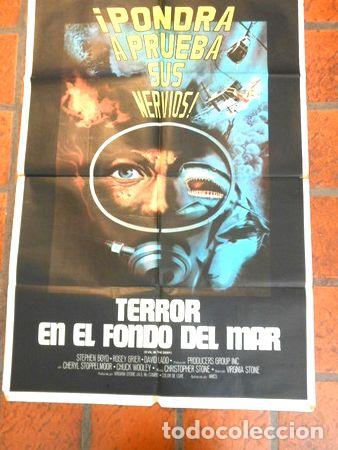 Medallas tem&aacute;ticas: afiche de cine terror en el fondo del mar cod 125 - Foto 1