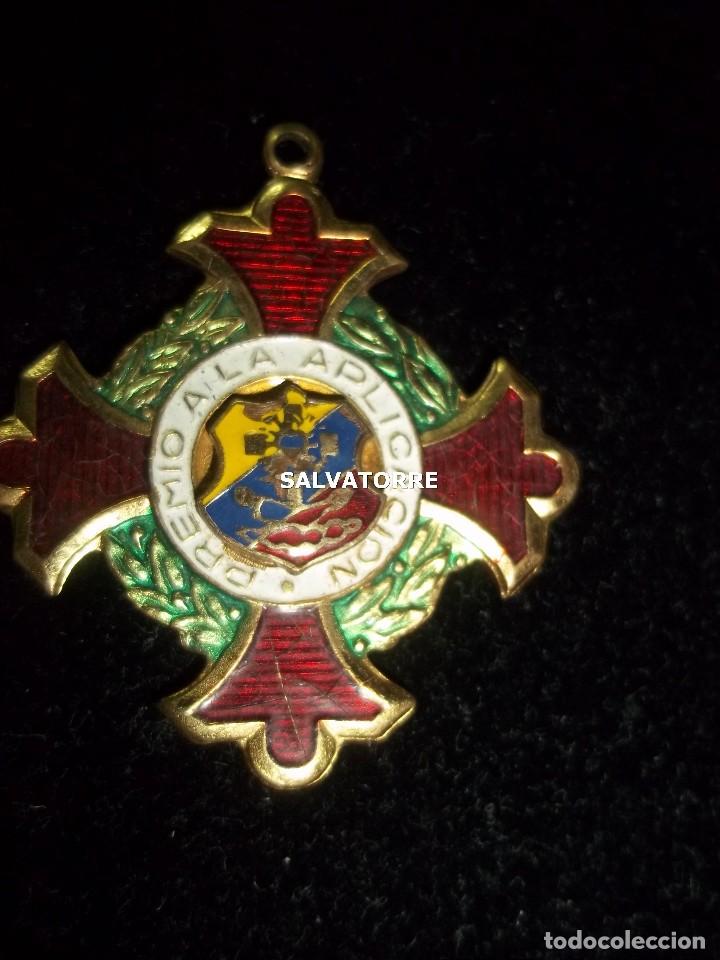 Medallas tem&aacute;ticas: MEDALLA PREMIO A LA APLICACION, COLEGIO FRAY LUIS AMIG&Oacute;.VENEZUELA.PADRES CAPUCHINOS
