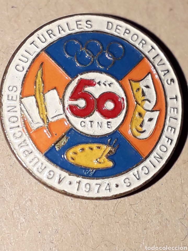 Medallas tem&aacute;ticas: PIN, TELEFONICA. AGRUPACIONES CULTURALES DEPORTIVAS.50 CTNE.1974