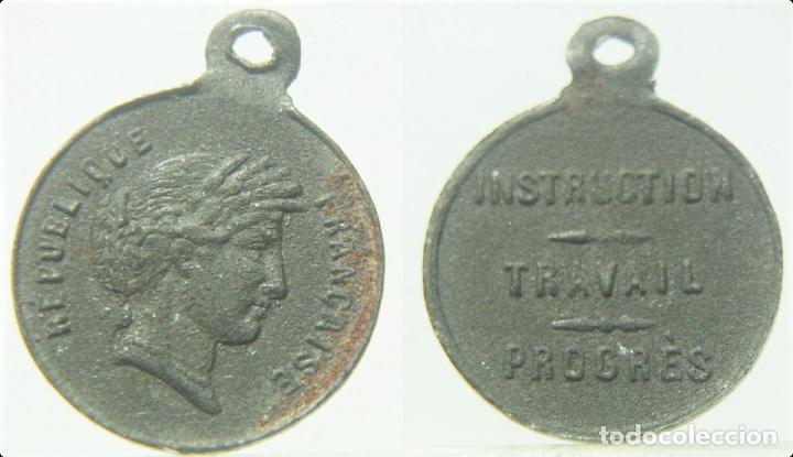 Medallas tem&aacute;ticas: PEQUE&Ntilde;A MEDALLA DE LA REPUBLICA FRANCESA INSTRUCTION TRAVAIL PROGRES - Foto 1