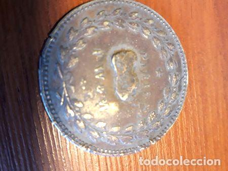 Medallas tem&aacute;ticas: boton 8 reales bronce 1805 lima paris