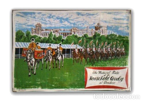 Thematic medals: 1 afiche de tela con marco de madera y vidrio