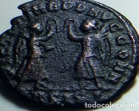 M&eacute;dailles th&eacute;matiques: pcoin imperio romano constans roma follis constante victoria