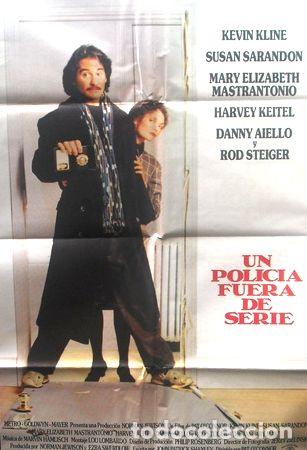 Medaglie tematiche: afiche original de la pelicula un policia fuera de serie