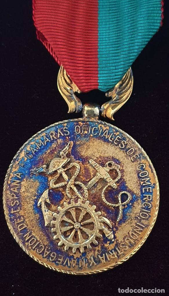 MEDALLA AL MERITO - 1911 - CAMARAS OFICIALES DE COMERCIO, INDUSTRIAS Y NAVEGACIÓN DE ESPAÑA (Numismática - Medallería - Temática)