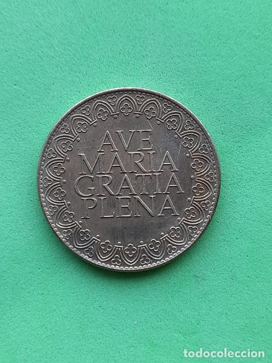 Medallas tem&aacute;ticas: Par&iacute;s. Catedral de Notre Dame. A&ntilde;o 2012. - Foto 2