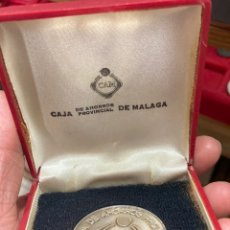 Medallas temáticas: MEDALLA DE PLATA DE LA INAUGURACIÓN DE LA CAJA DE AHORROS PROVINCIAL DE MALAGA. Lote 306433193
