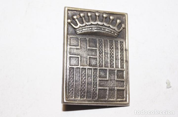 Medallas tem&aacute;ticas: MEDALLA /CHAP CON ESCUDO - Foto 1