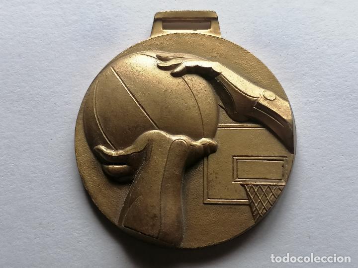 Medaglie tematiche: MEDALLA II TROFEO SANTANA DE BALONCESTO 1977, DIAMETRO 6 CM
