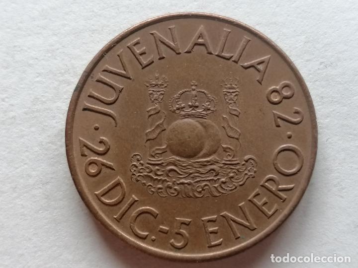 Medallas tem&aacute;ticas: MEDALLA JUVENALIA 1982, FABRICA NACIONAL DE MONEDA Y TIMBRE, DIAMETRO 3 CM