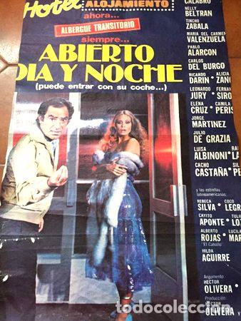 Medallas tem&aacute;ticas: poster abierto dia y noche camila perisse calabro recortado