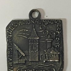 Medallas temáticas: MEDALLA DE LA UNIVERSIDAD INTERNACIONAL MENENDEZ PELAYO. SANTANDER 1960. PRIMER CURSO DE VERANO, MID. Lote 343773828