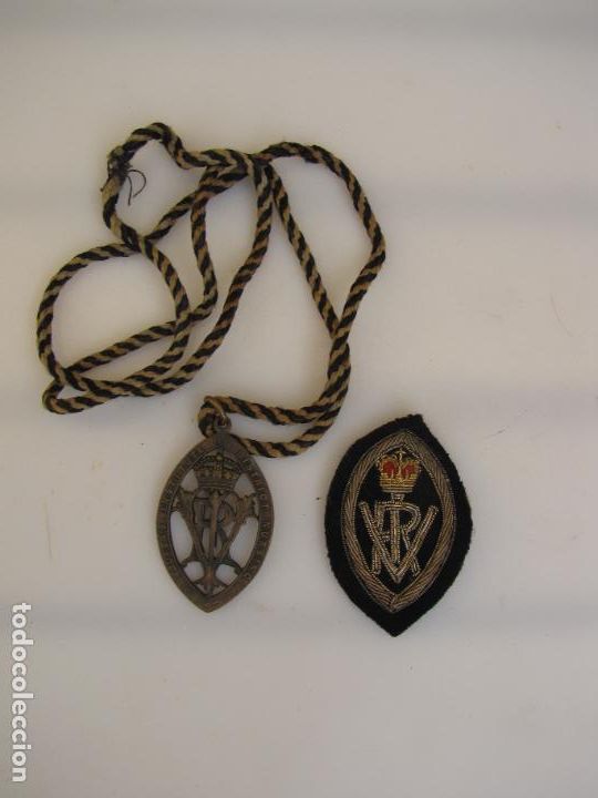 Medalhas tem&aacute;ticas: 40.- Medalla y parche Queens Institute District Nursing. Enfermeras Brit&aacute;nicas. 1.930